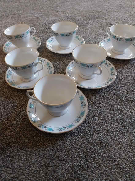 Photo of free Vintage Teacups and Saucers (Stroud) #1