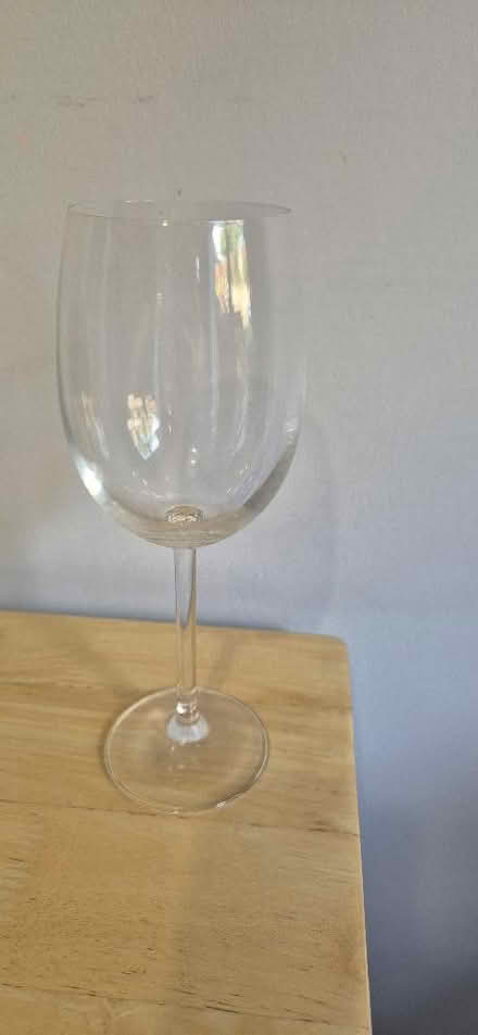 Photo of free wine glass (Greaves LA1) #1