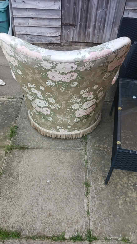 Photo of free Queen ann chair (Shipston on stour) #2