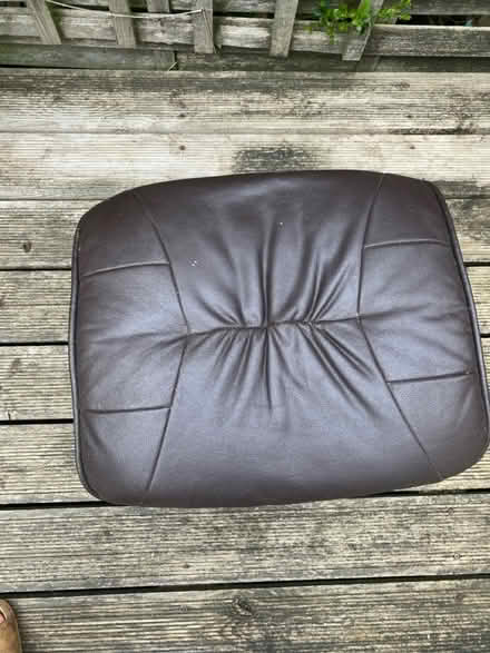 Photo of free Footstool (Telscombe Cliffs, Peacehaven) #2