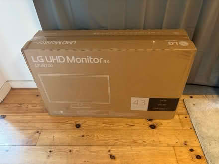 Photo of free LG 43” PC monitor (Reading RG1) #1