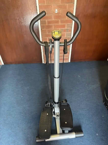 Photo of free Stepper machine (SL6) #1