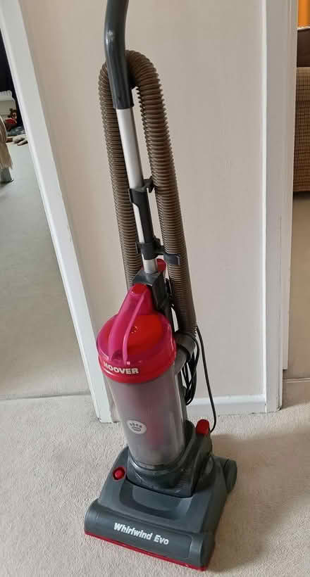 Photo of free Upright Bagless Vacuum (SG5) #1