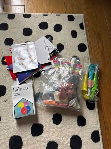 Photo of free Various birthday items (Harringay Green Lanes N4) #1