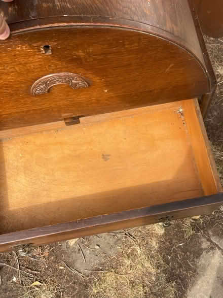 Photo of free Vintage rounded chest of drawers (AL2 / SG6) #4