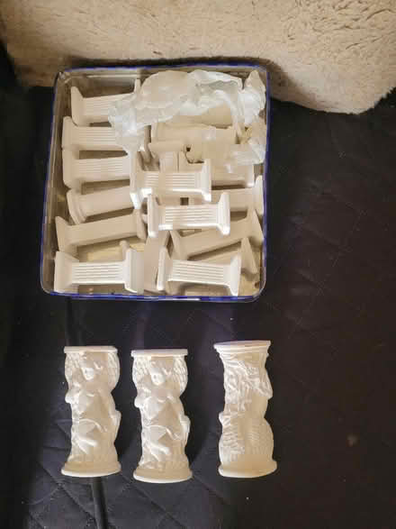 Photo of free Cake pillars and cake topper framr (Smallgains, Canvey) #1