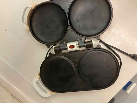 Photo of free PANCAKE toaster (Britannia/Terry Fox) #1