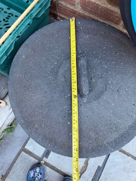 Photo of free Metal Bin With Lid (Upminster Bridge RM14) #3