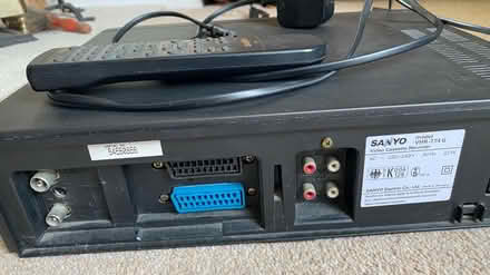 Photo of free Video Cassette Recorder (DE72) #3
