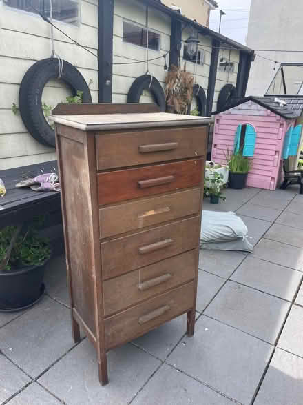 Photo of free Tall boy draws (Gleedless (S12)) #1