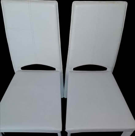 Photo of free heavy glass table with 2 leather chairs (Tipton Green DY4) #4