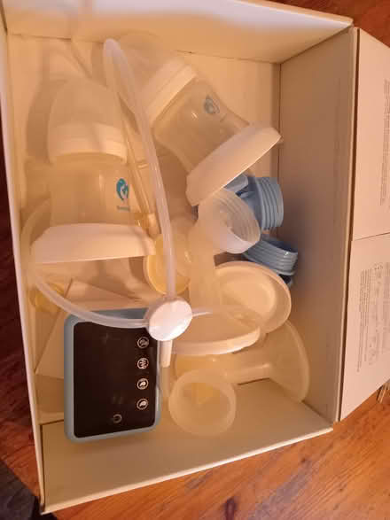 Photo of free Electric breast pump (Lower Morden SM4) #2