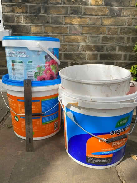 Photo of free 4 & 10 k Buckets (Barnsbury N1) #1