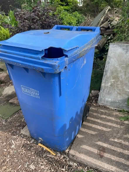 Photo of free Large wheelie bin. (Dungworth S6) #4