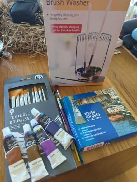 Photo of free Watercolour materials (Craiglockhart EH14) #1