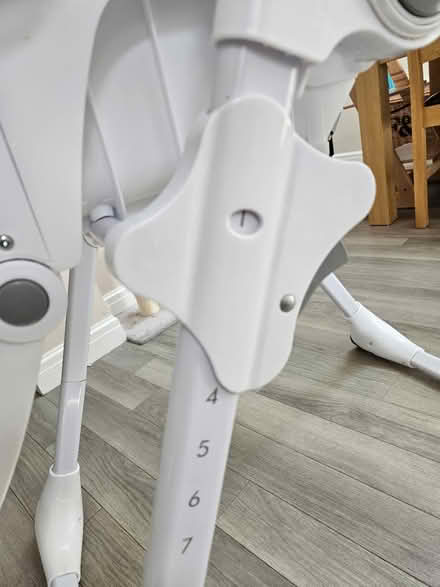 Photo of free High Chair (BR5) #3