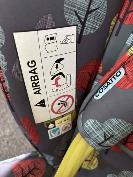 Photo of free Child car seat (Rainham ME8) #3