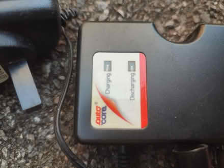 Photo of free 12 v battery slow charger (Cottle's Oak BA11) #2