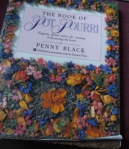 Photo of free The Pot Pourri Book Penny Black (Lightpill GL5) #1