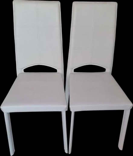 Photo of free heavy glass table with 2 leather chairs (Tipton Green DY4) #3