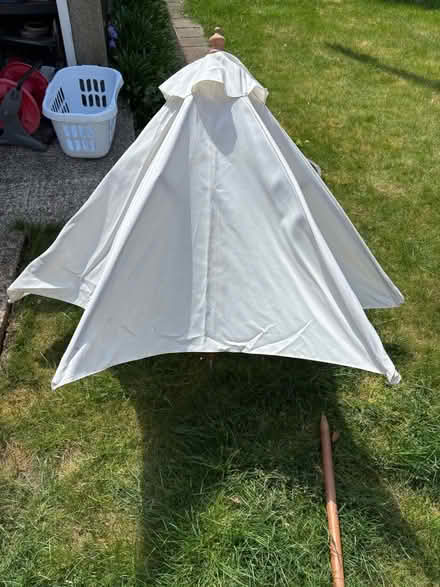 Photo of free Old parasol (Great Baddow CM2) #1
