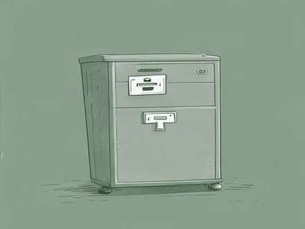 Photo of Filing cabinet with key (Seacroft LS14) #1