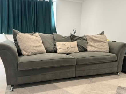 Photo of free Sofa chair (Ss13) #1