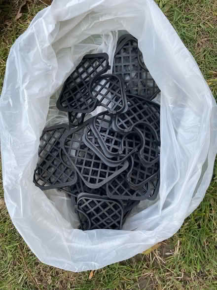 Photo of free Garden pots/baskets + accessories (Welling DA16) #3