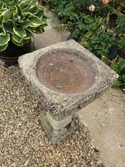 Photo of free Stone bird bath (Top Amersham HP6) #2