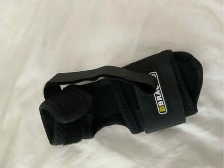 Photo of free Breathable wrist splint, new (Westbrook WA5) #3