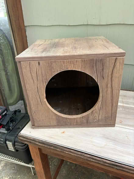 Photo of free Outdoor cat/dog house (Croton-on-Hudson) #1