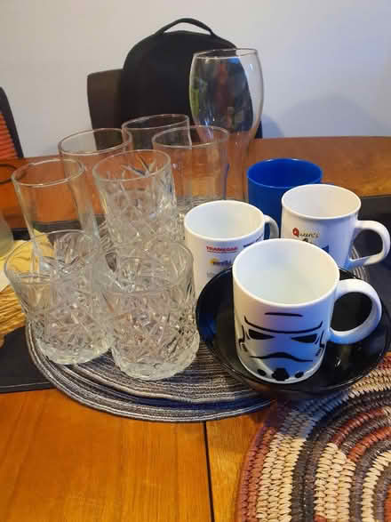 Photo of free Selection of glasses and mugs (DA1) #4