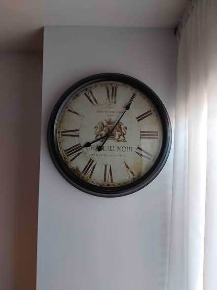 Photo of free Large wall clock (SL6) #1