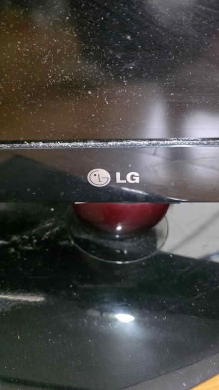 Photo of free LG tv (Slough SL13RP) #3
