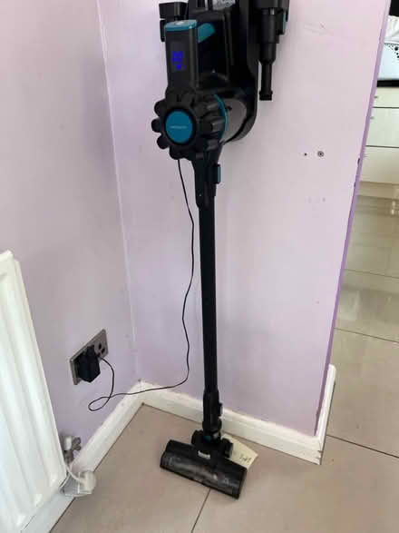 Photo of free Cordless Vacuum Cleaner (Arnold, NG5) #3