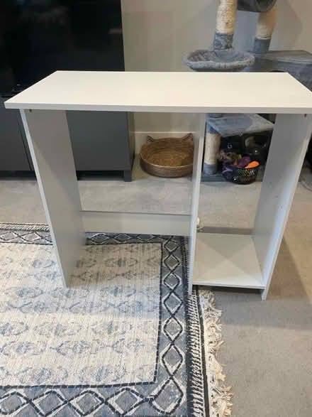 Photo of free Small desk (Epsom kt17) #1