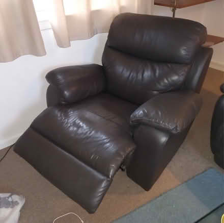 Photo of free Brown Leather Suite (Glenrothes KY6) #2
