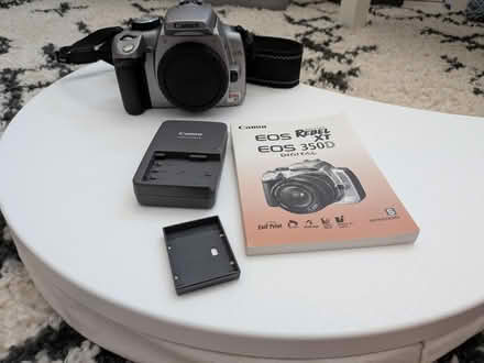 Photo of free Canon EOS 350D/Rebel XT DSLR Camera (Tanasbourne) #1