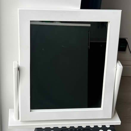 Photo of free Tilting mirror (Leavesden WD25) #1