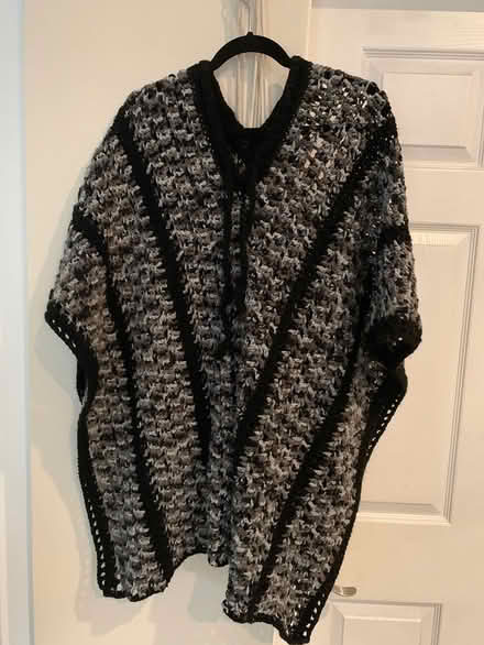 Photo of free Crochet Poncho (Gardena) #1