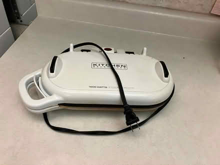 Photo of free PANCAKE toaster (Britannia/Terry Fox) #3