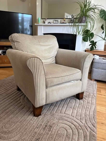 Photo of free Chair (BR5) #1