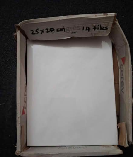 Photo of free Ceramic wall tiles (Didcot OX11) #1