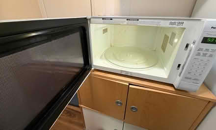 Photo of free Large 2.2 Cu Ft Panasonic Microwave (Fair Oaks x Tasman) #2