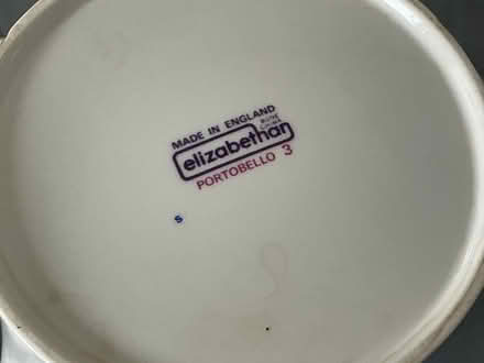 Photo of free Vintage 60s/70s Portabello retro floral teapot (with fault) (Ballyfinaghy BT10) #2