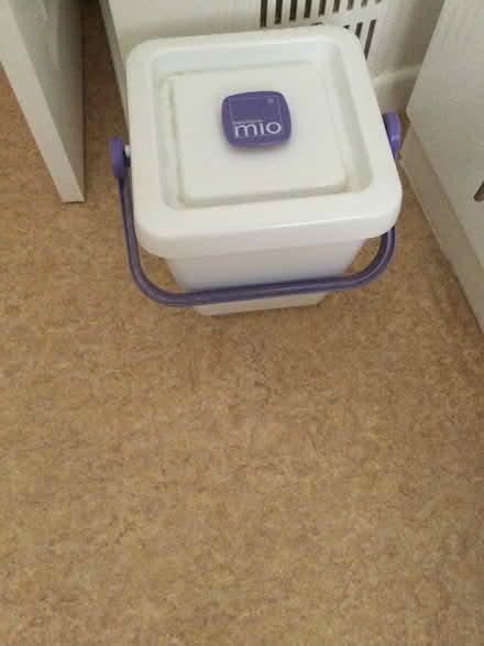 Photo of free Baby bucket (Littlemore Elmtree close) #1