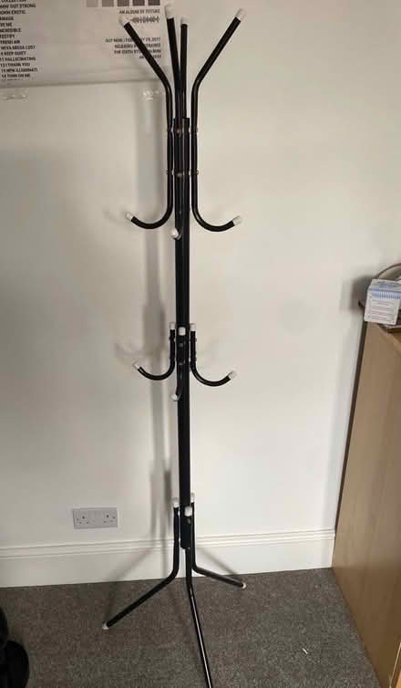Photo of free Hanger (BA2) #1