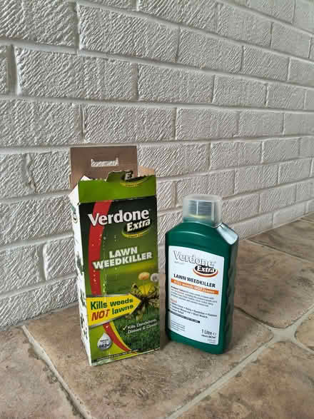 Photo of free Verdone lawn weedkiller (Brooke NR15) #1