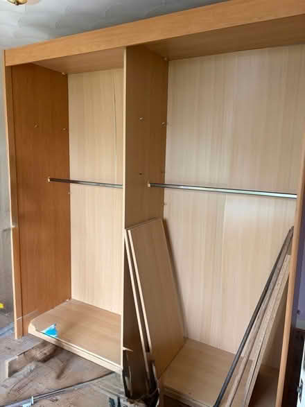 Photo of free Very large 2door double wardrobe with mirror doors (Hayling Island PO11) #1