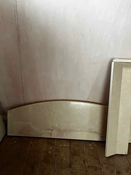 Photo of free White marble fireplace (Greaves LA1) #3